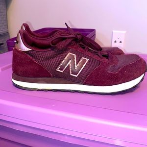 New Balance Burgundy Tennis Shoes